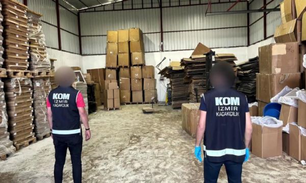İzmir'de kaçakçılara baskın...